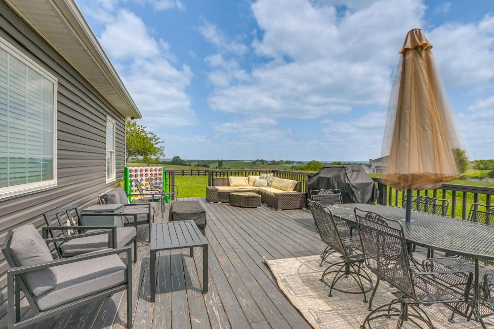 Quiet Kentucky Vacation Rental with Hot Tub